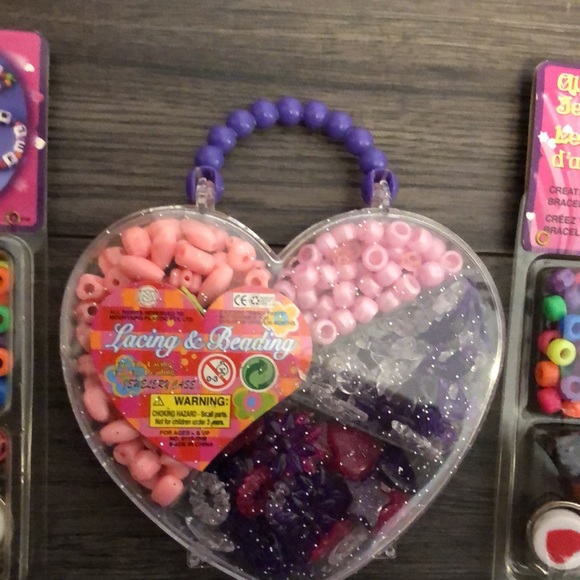 BRAND NEW | Key chain, bracelet and necklace lacing! - Picture 2 of 4